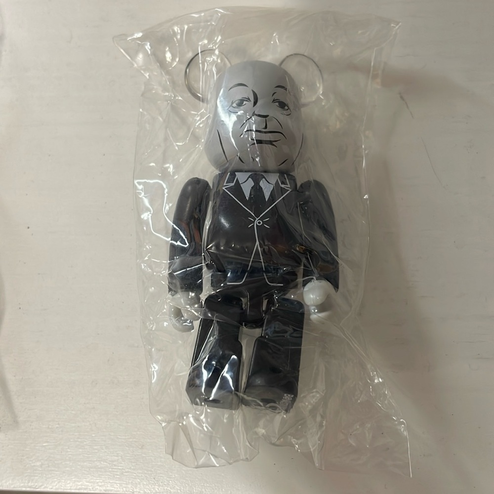 Bearbrick 100%